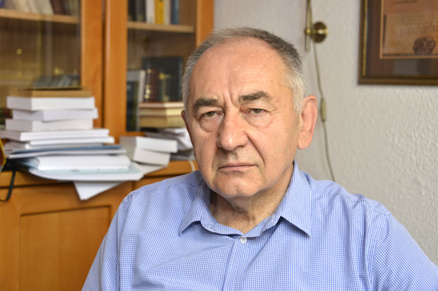 Др Александар Јовановић: Критичари треба да служе поезији